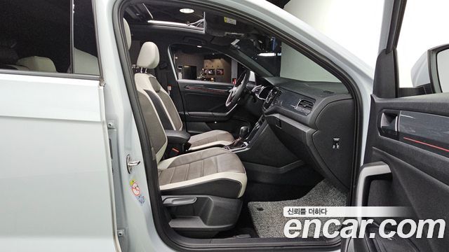 Volkswagen T-Roc 2.0 TDI Prestige 2021 — фото 12