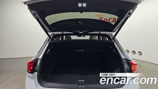 Volkswagen T-Roc 2.0 TDI Prestige 2021 — фото 20