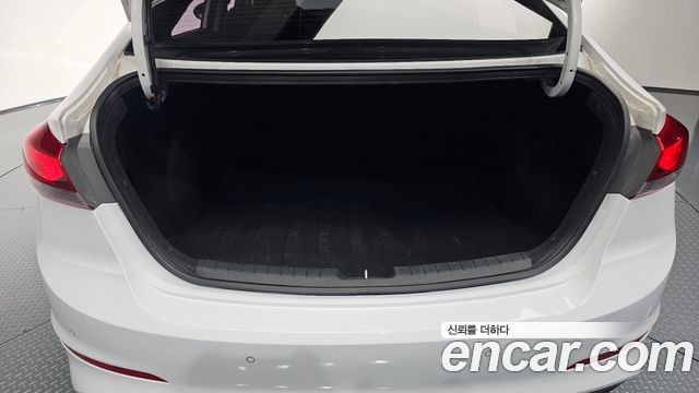 Hyundai Avante (AD) 1.6 GDI Value Plus 2018 — фото 18
