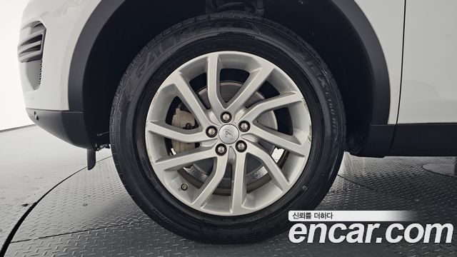 Land Rover Discovery Sport 2.0 TD4 SE (150PS) 2019 — фото 5