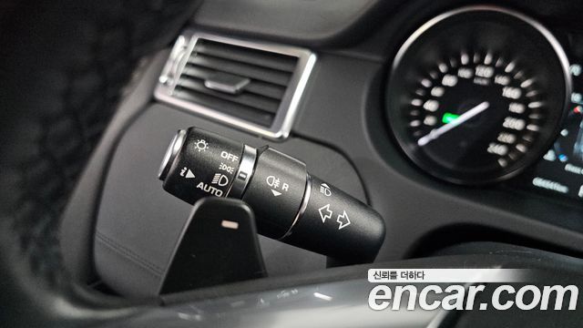 Land Rover Discovery Sport 2.0 TD4 SE (150PS) 2019 — фото 18