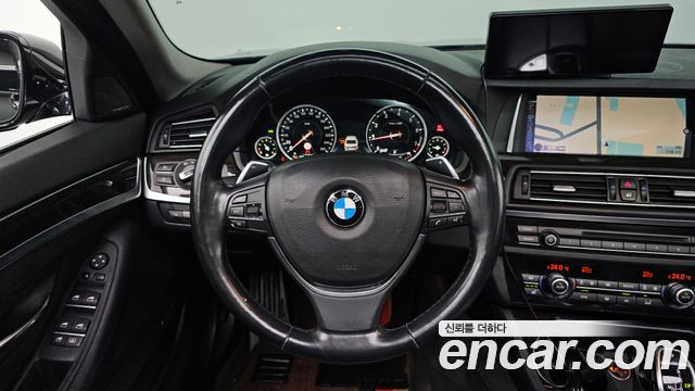 BMW 5 Series (F10) 528i xDrive Luxury 2015 — фото 12