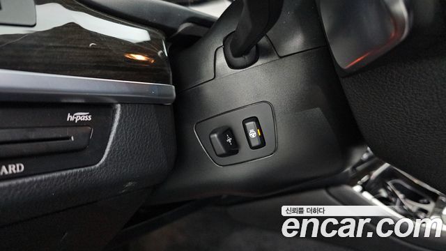 BMW 5 Series (F10) 528i xDrive Luxury 2015 — фото 18