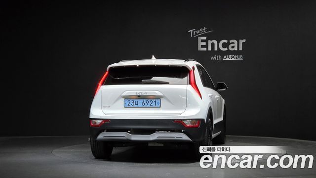 Kia Niro EV Air 2024 — фото 4