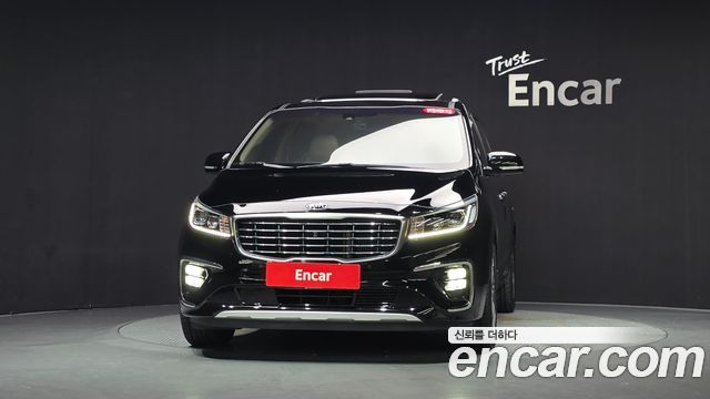 Kia Carnival 9-Seater Noblesse Special 2020 — фото 3