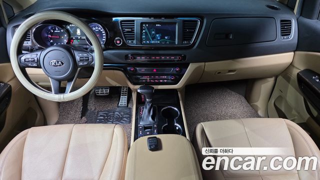 Kia Carnival 9-Seater Noblesse Special 2020 — фото 7