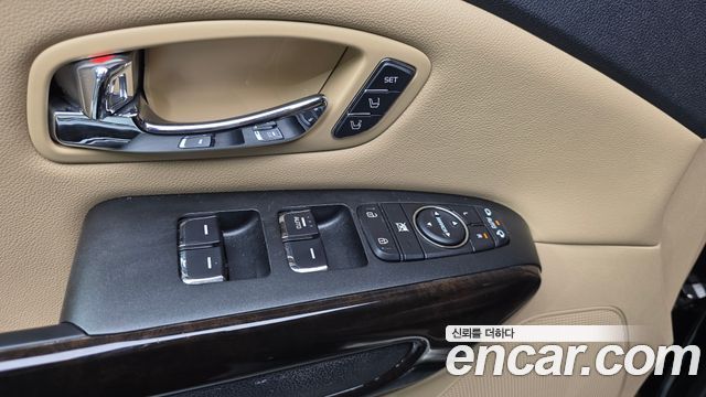 Kia Carnival 9-Seater Noblesse Special 2020 — фото 15