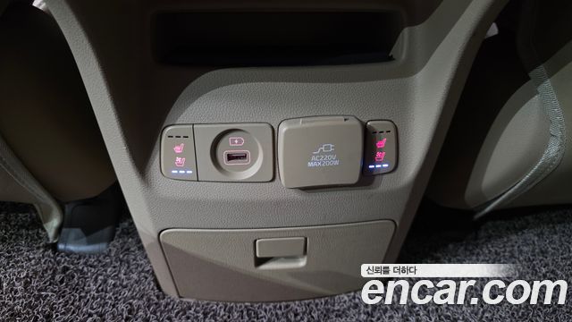Kia Carnival 9-Seater Noblesse Special 2020 — фото 21
