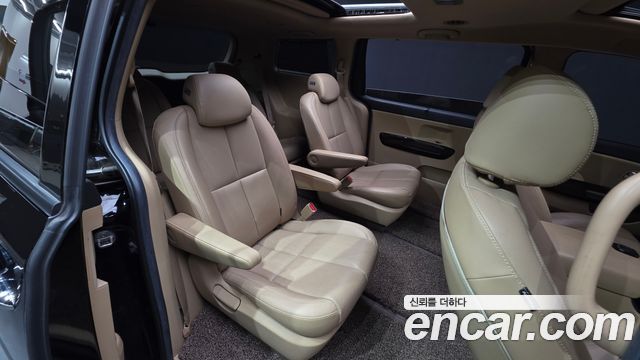 Kia Carnival 9-Seater Noblesse Special 2020 — фото 22