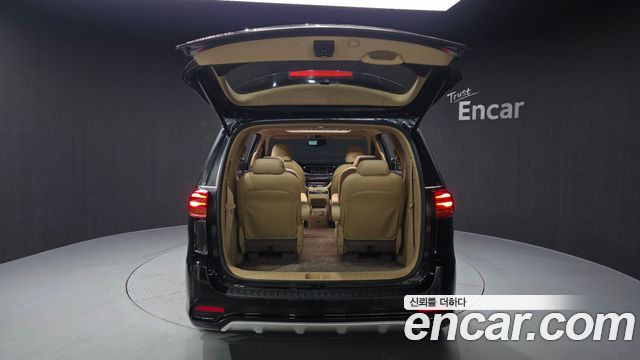 Kia Carnival 9-Seater Noblesse Special 2020 — фото 23