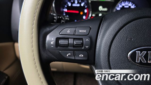 Kia Carnival 9-Seater Noblesse Special 2020 — фото 37
