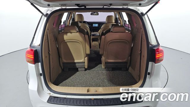 Kia Carnival 9-seater Prestige 2018 — фото 20