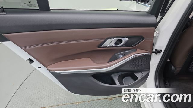 BMW 3 Series (G20) 320i Luxury 2022 — фото 25
