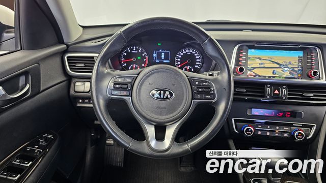 Kia K5 (II) 2.0 MX Prestige 2016 — фото 14