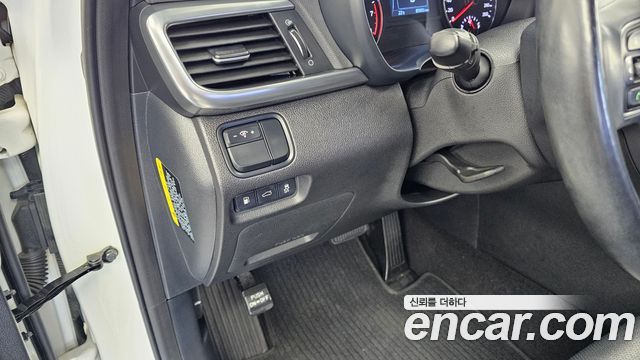 Kia K5 (II) 2.0 MX Prestige 2016 — фото 27