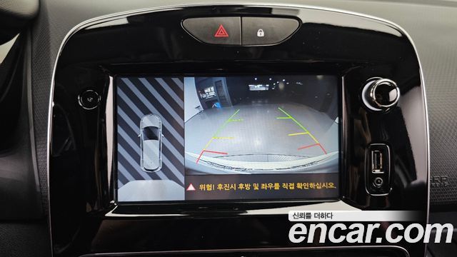 Renault Korea Clio Intens Panoramic 2019 — фото 15