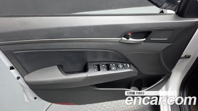 Hyundai Avante (AD) 1.6 GDI Style 2017 — фото 24