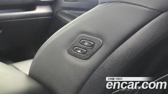 Hyundai Santa Fe HEV 1.6 2WD Prestige Choice 2023 — фото 32