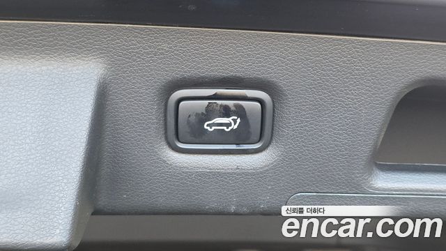 Hyundai Santa Fe HEV 1.6 2WD Prestige Choice 2023 — фото 33