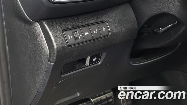 Hyundai Santa Fe HEV 1.6 2WD Prestige Choice 2023 — фото 36