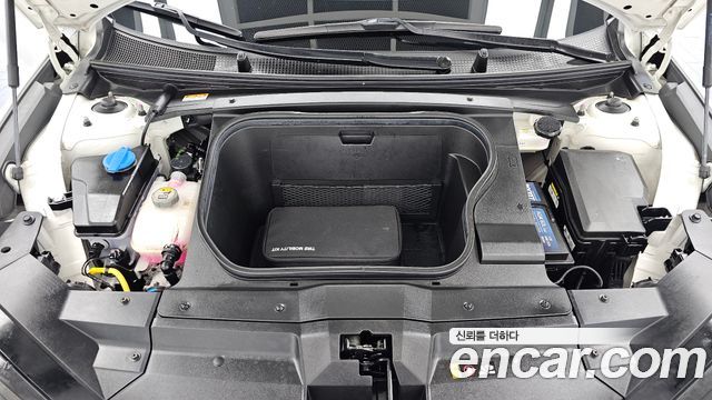Hyundai Ioniq 6 Long Range Exclusive + 2023 — фото 6