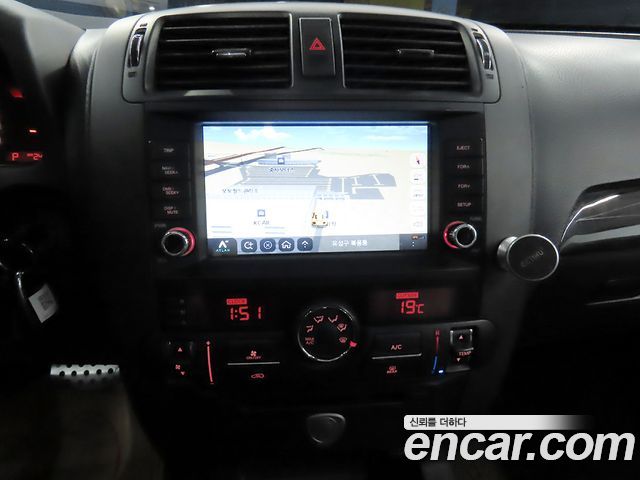 Kia Mohave 4WD JV300 Essence 2011 — фото 19