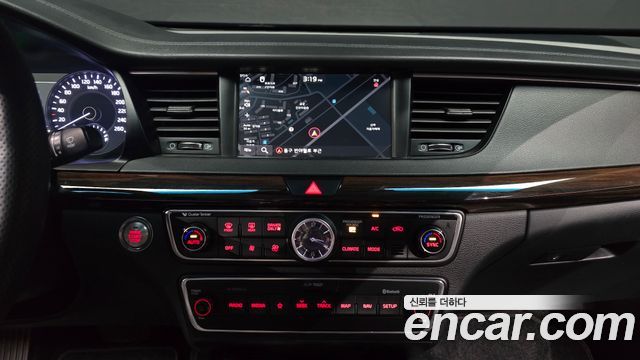 Kia K7 Hybrid Noblesse Special 2018 — фото 15