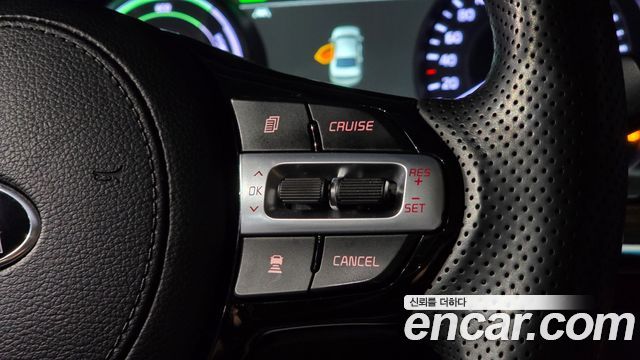 Kia K7 Hybrid Noblesse Special 2018 — фото 17