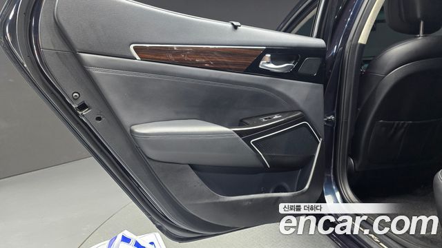 Kia K7 Hybrid Noblesse Special 2018 — фото 25