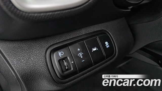 Hyundai Venue 1.6 Smart 2020 — фото 16