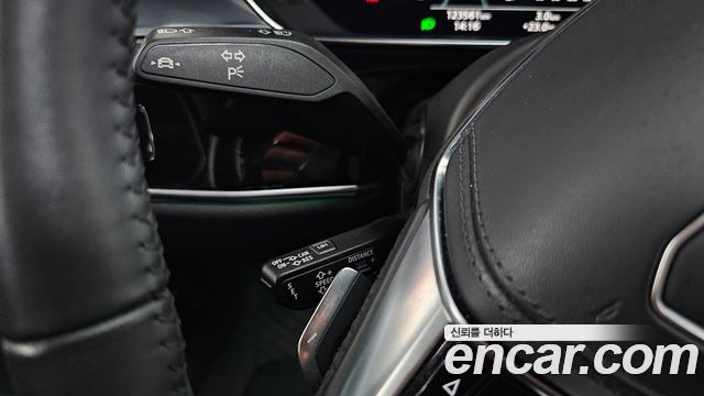 Audi A8 (D5) 50 TDI Quattro LWB 2021 — фото 39
