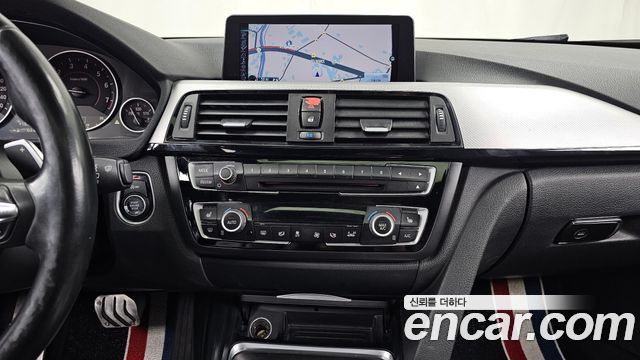 BMW 4 Series (F32) 428i M Sport Coupe 2015 — фото 15
