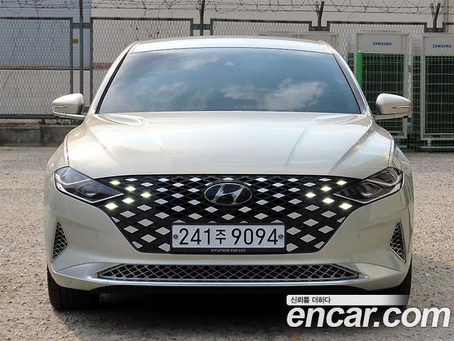 Hyundai Grandeur (IG) 3.3 Calligraphy