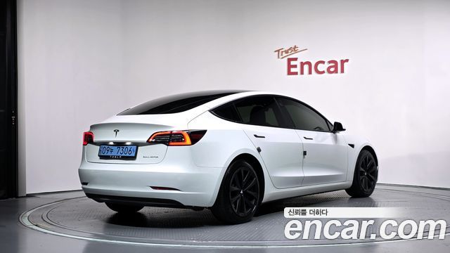 Tesla Model 3 Long Range AWD 2021 — фото 2