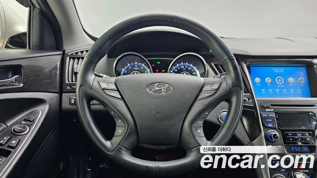 Hyundai Sonata The Brilliant CVVL Smart 2014 — фото 13