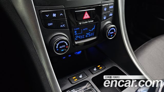 Hyundai Sonata The Brilliant CVVL Smart 2014 — фото 16