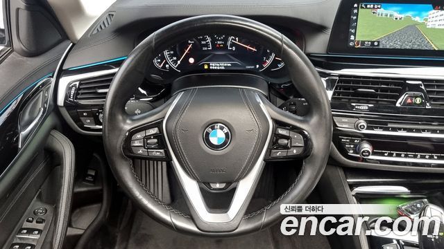 BMW 5 Series (G30) 520i Luxury 2018 — фото 13