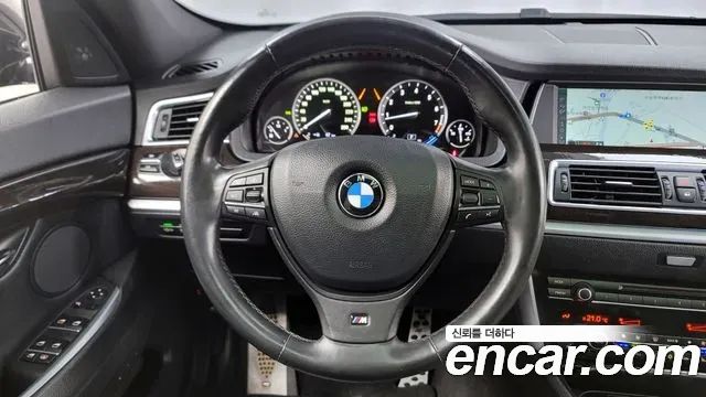 BMW 5 Series GT (F07) GT 50i xDrive 2012 — фото 17