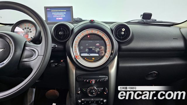 MINI Cooper D Countryman SE 1st 2014 — фото 14