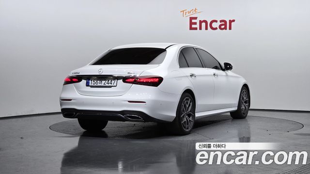 Mercedes-Benz E-Class (W213) E220d 4MATIC AMG Line 2023 — фото 2