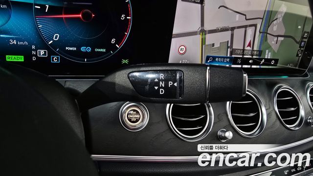 Mercedes-Benz E-Class (W213) E220d 4MATIC AMG Line 2023 — фото 9