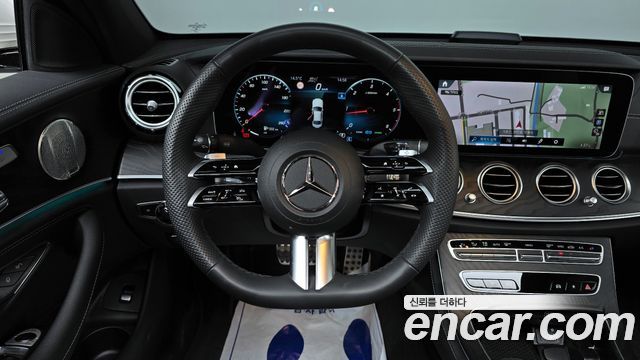 Mercedes-Benz E-Class (W213) E220d 4MATIC AMG Line 2023 — фото 17