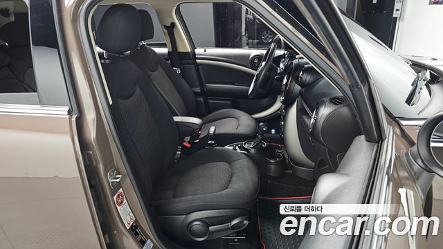 MINI Cooper D Countryman Standard 1st 2015 — фото 10