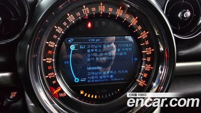 MINI Cooper D Countryman Standard 1st 2015 — фото 18