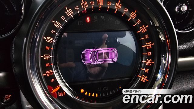 MINI Cooper D Countryman Standard 1st 2015 — фото 19