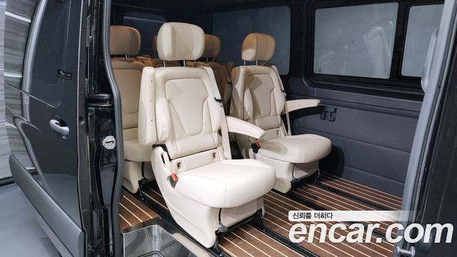 Mercedes-Benz Sprinter 3.0 Diesel W907 2022 — фото 12