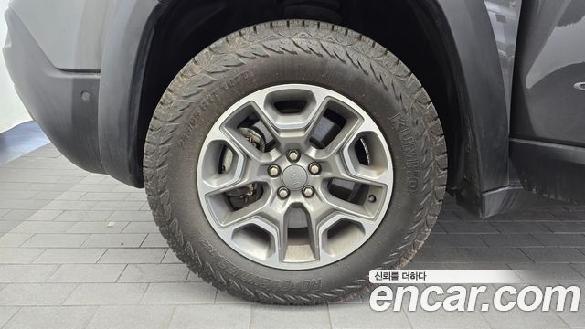 Jeep Cherokee (KL) 3.2 Trailhawk AWD 2020 — фото 5