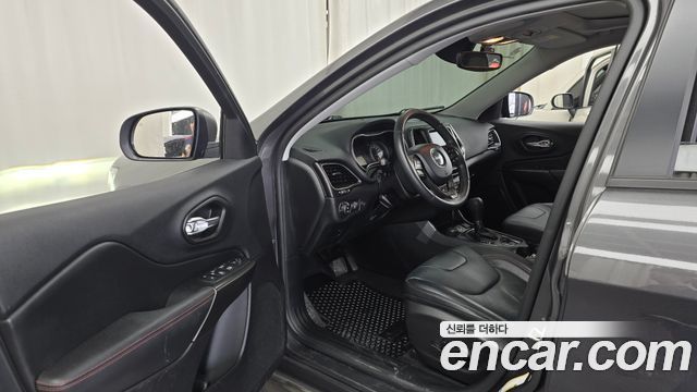 Jeep Cherokee (KL) 3.2 Trailhawk AWD 2020 — фото 10