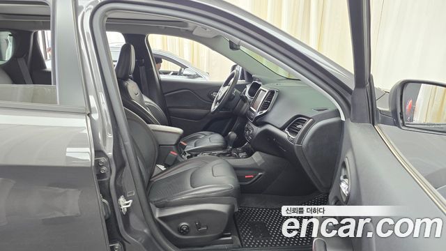 Jeep Cherokee (KL) 3.2 Trailhawk AWD 2020 — фото 11