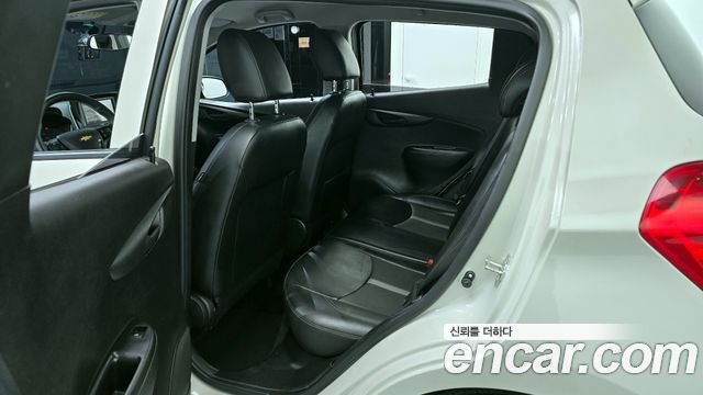 Chevrolet Spark LT 2019 — фото 13